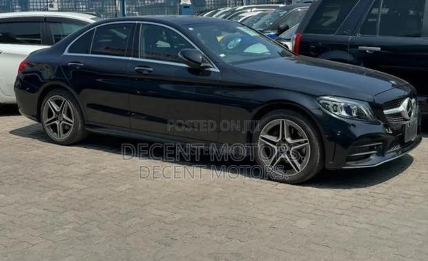 Mercedes-Benz C220 Classic 2019 Matt Black