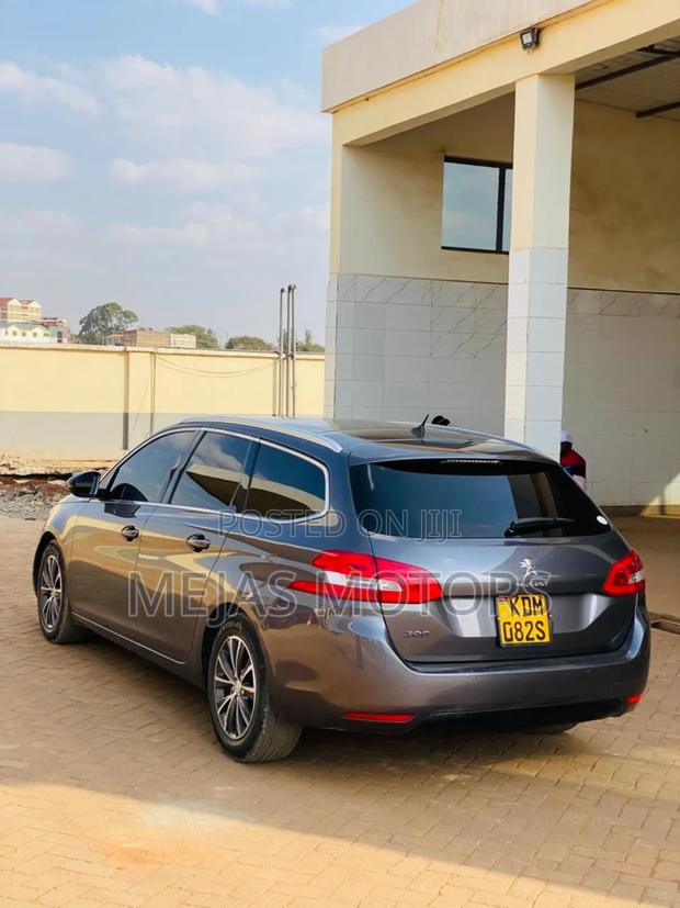 Peugeot 308 2015 Gray