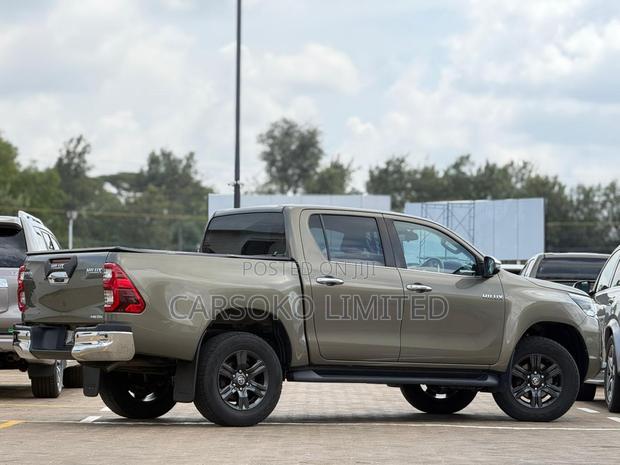 Toyota Hilux 2021