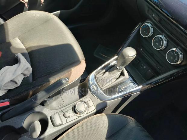 Mazda 2 2020 White
