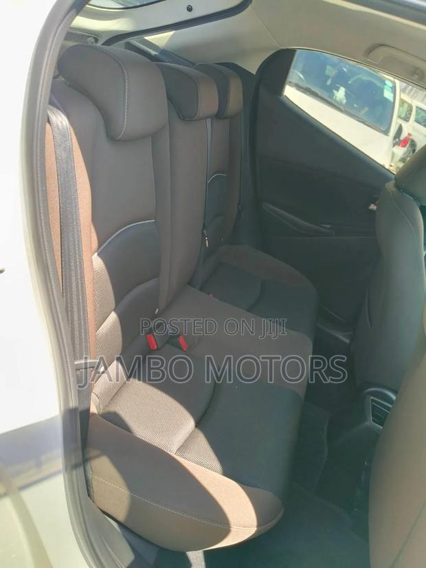 Mazda 2 2020 White