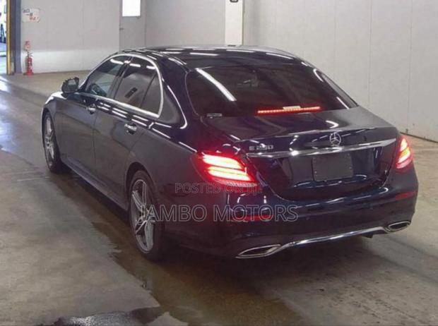 Mercedes-Benz E250 2019 Blue