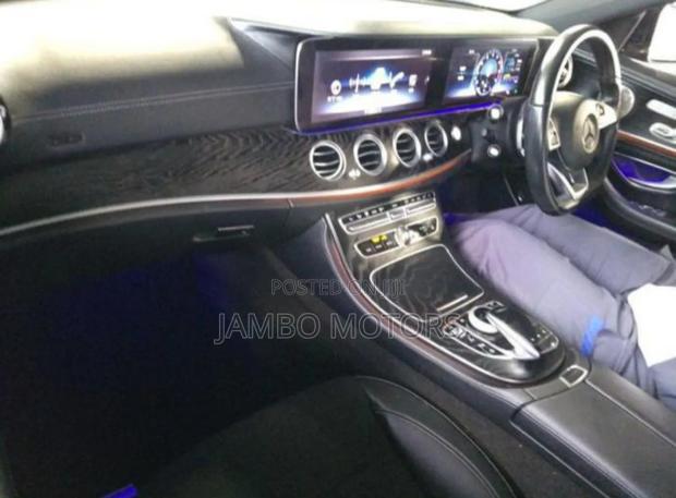 Mercedes-Benz E250 2019 Blue