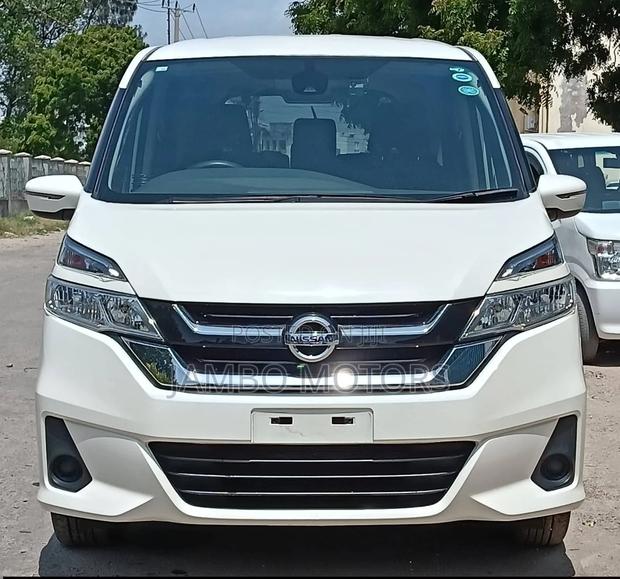 Nissan Serena 2019 White
