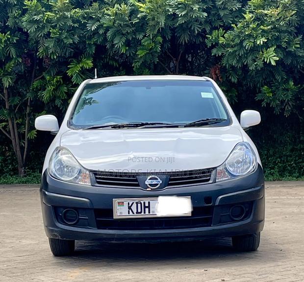 Nissan Advan 2014 White