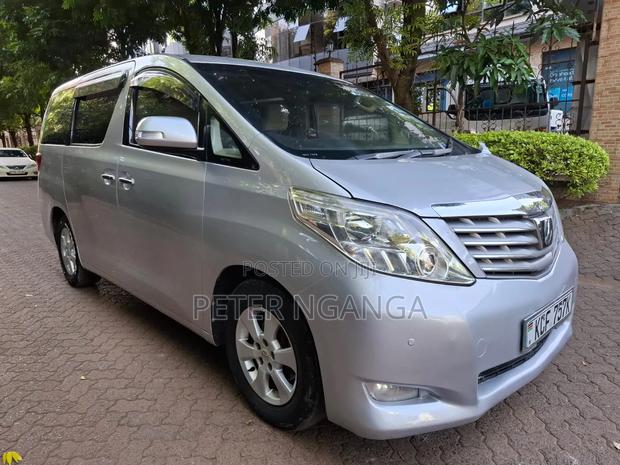 Toyota Alphard 2.4 Petrol FWD 2008 Silver