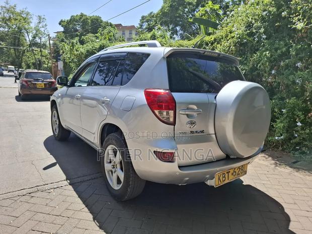 Toyota RAV4 2.4 2008 Silver