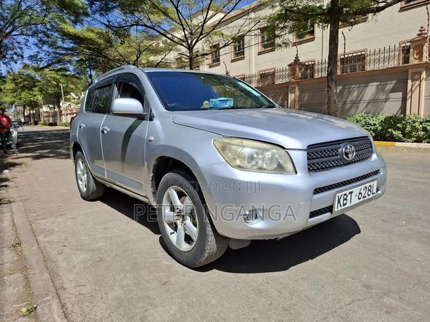 Toyota RAV4 2.4 2008 Silver