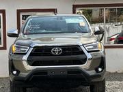 Toyota Hilux 2021 Gold for sale
