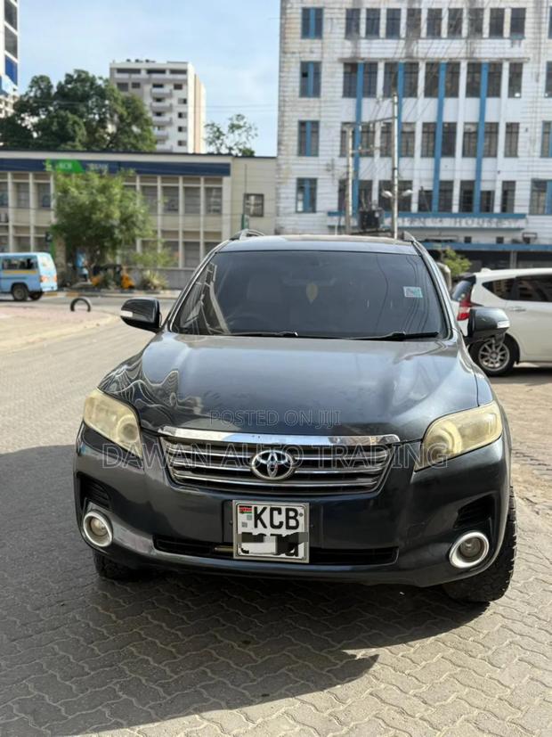 Toyota Vanguard 2008 Gray