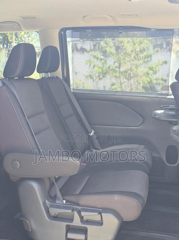 Nissan Serena 2019 Black