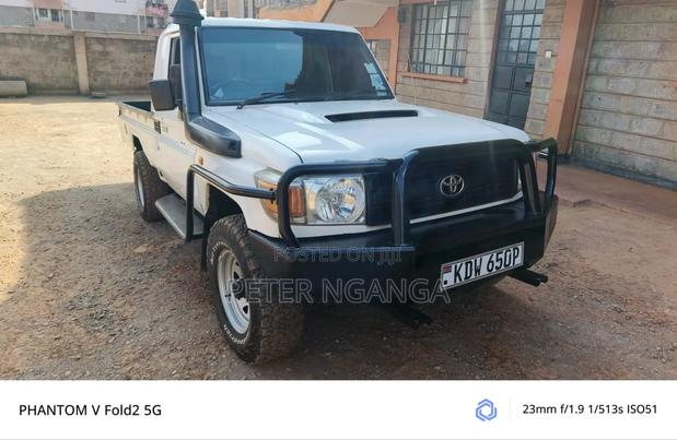 Toyota Land Cruiser 79 Series 2008 Off white