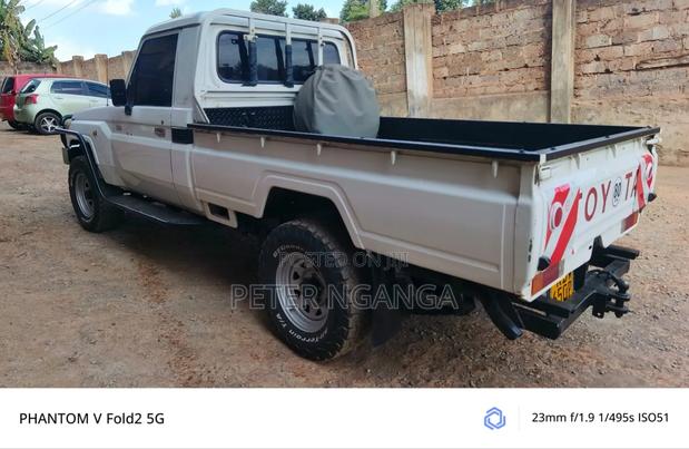 Toyota Land Cruiser 79 Series 2008 Off white