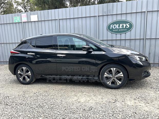 Nissan Leaf S 2021 Black