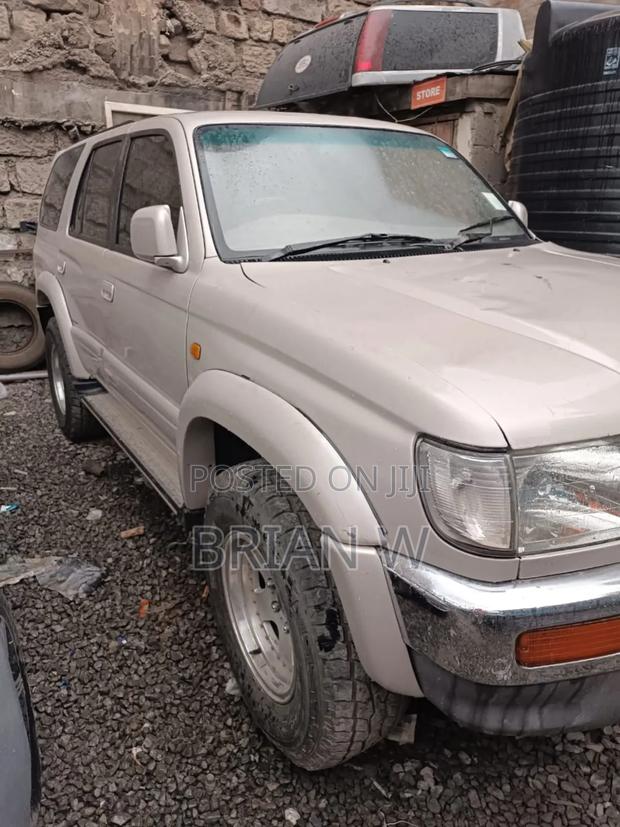 Toyota Hilux Surf 2003 Beige