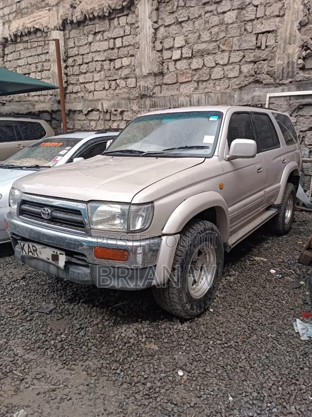 Toyota Hilux Surf 2003 Beige