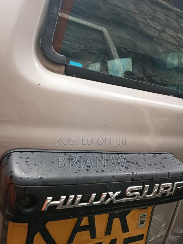 Toyota Hilux Surf 2003 Beige