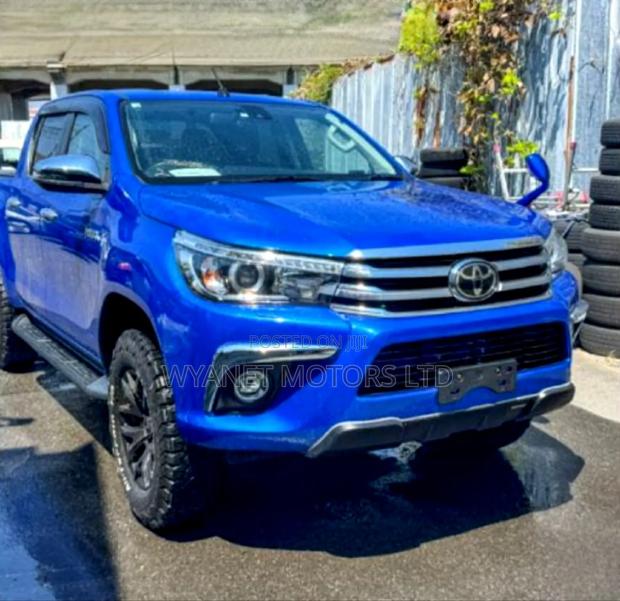 Toyota Hilux Revo Double Cab Deisel 2.4 AWD 2018 Blue