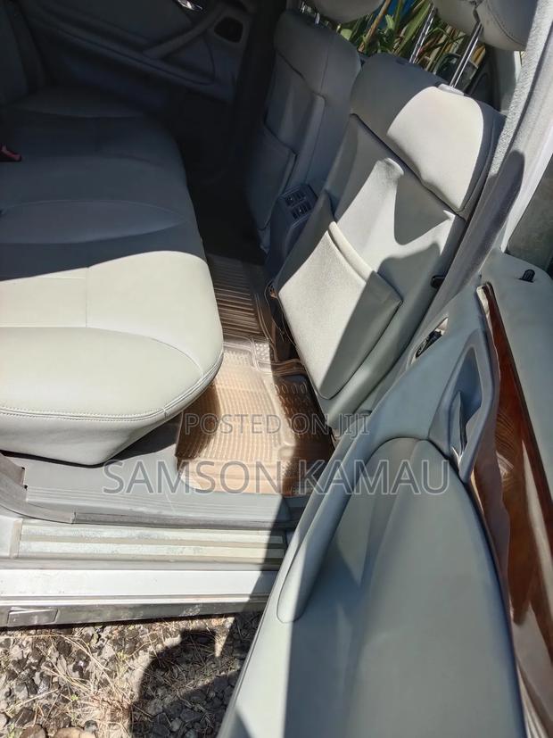 Mercedes-Benz E200 2000 Silver