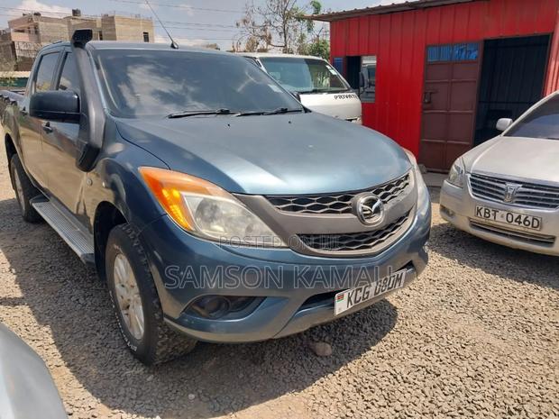 Mazda BT-50 2014 Blue