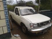 Nissan Hardbody 2001 White for sale