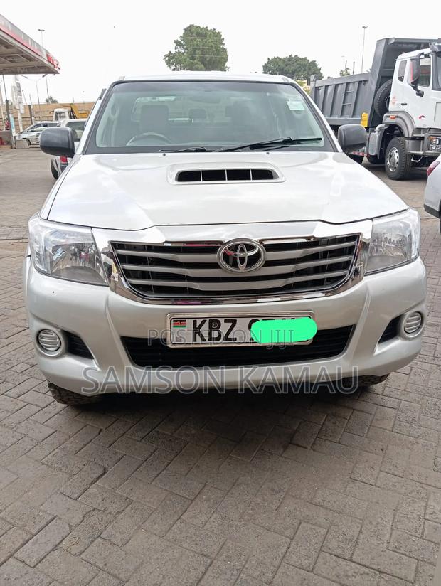 Toyota Hilux 2008 Silver