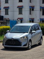 Toyota Sienta 2018 Silver for sale