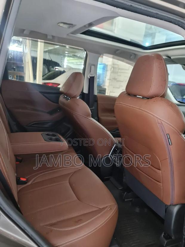 Subaru Forester Premium AWD 2020 Gold