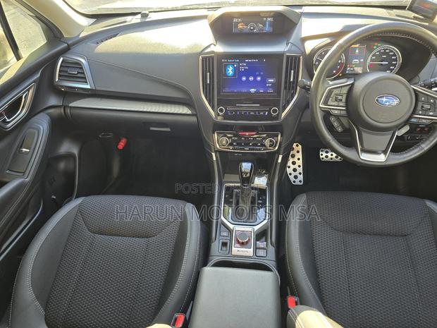 Subaru Forester 2018 White