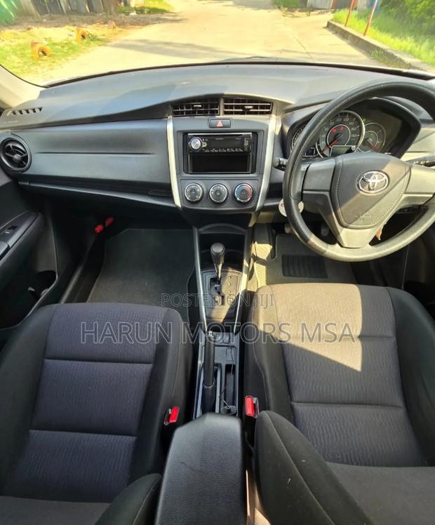 Toyota Corolla Fielder 2018 White