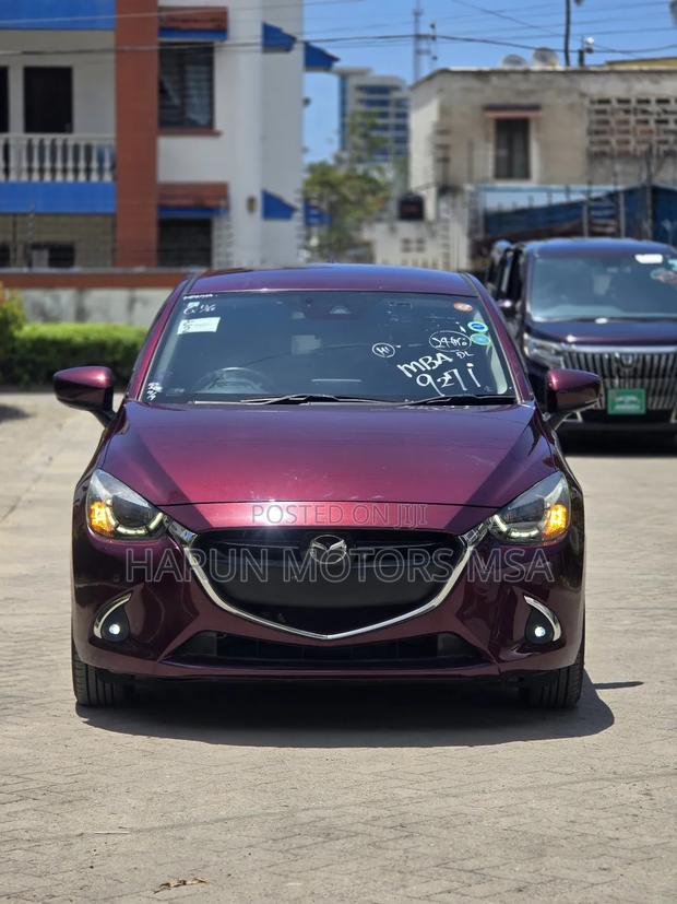 Mazda Demio 2018 Maroon