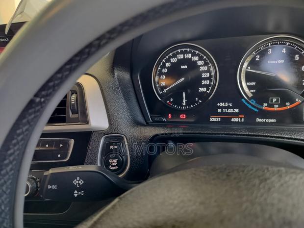 BMW 118i 2019 Pearl