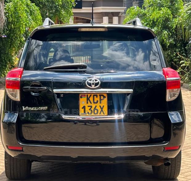 Toyota Vanguard 2010 Black