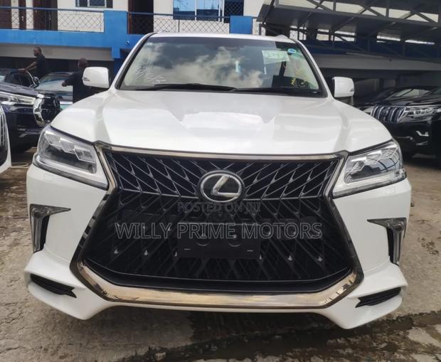 Lexus LX 570 AWD 2019 White