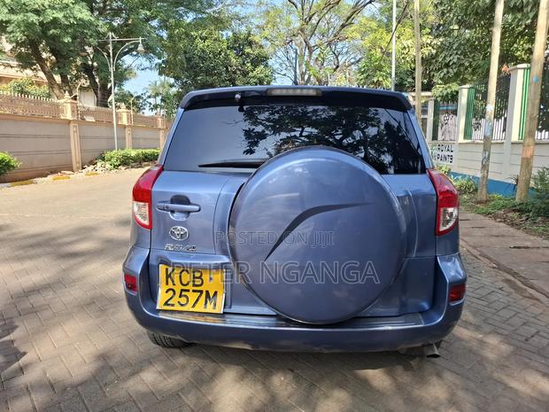 Toyota RAV4 4x4 2007 Blue