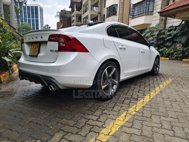 Volvo S60 T6 R-Design Platinum AWD 2017 White
