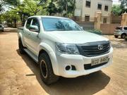 Toyota Hilux 2012 Pearl for sale