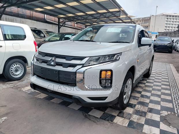Mitsubishi RVR 2019 White