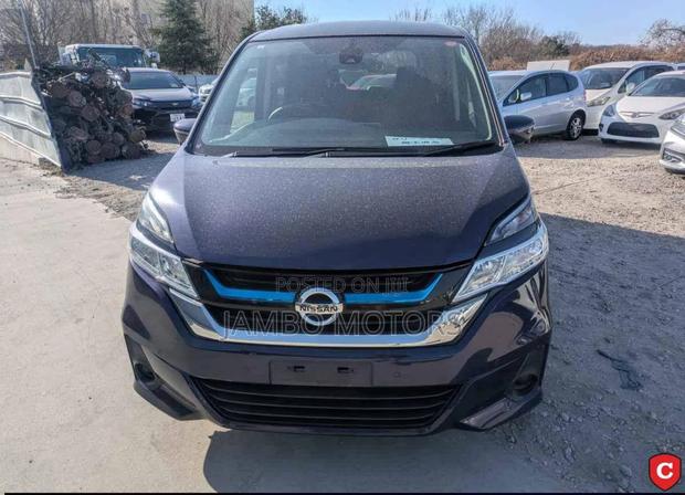 Nissan Serena 2019 Blue