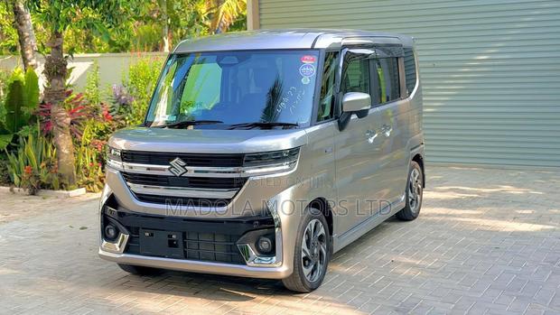 Suzuki Spacia 660 AWD 2020 Gray