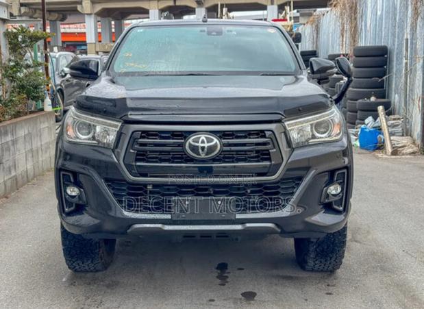 Toyota Hilux Revo Double Cab Deisel 2.4 AWD 2019 Black