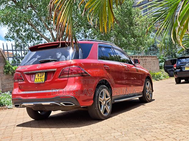 Mercedes-Benz GLE-Class GLE 350d 4MATIC 2016 Red