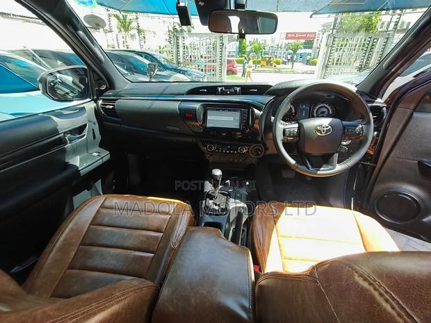 Toyota Hilux 2.8 Diesel 2020 Black