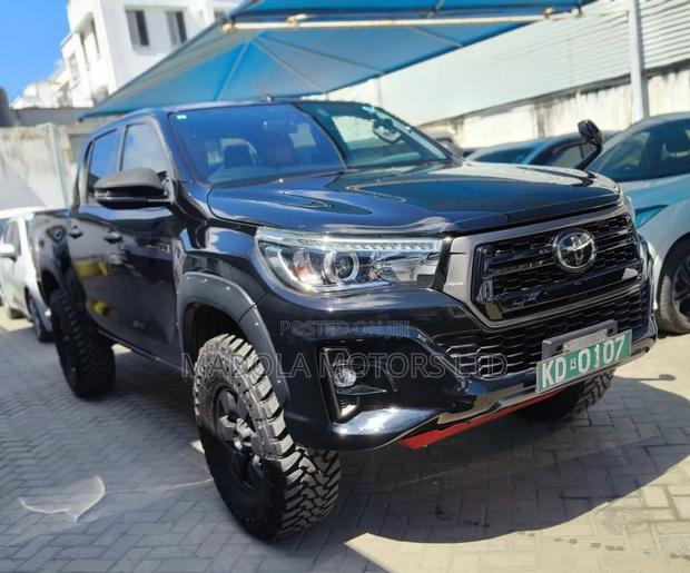 Toyota Hilux 2.8 Diesel 2020 Black