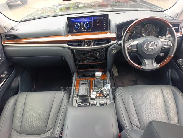 Lexus LX 2020 Black