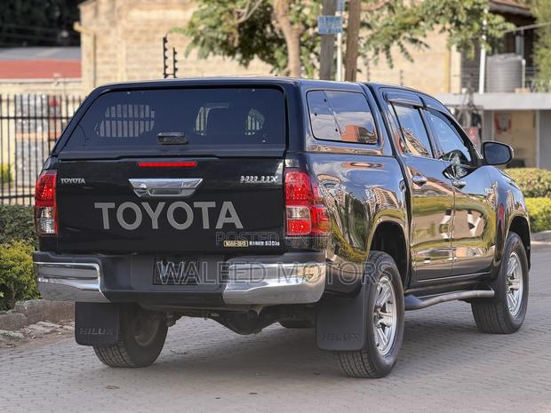 Toyota Hilux 2019 Black