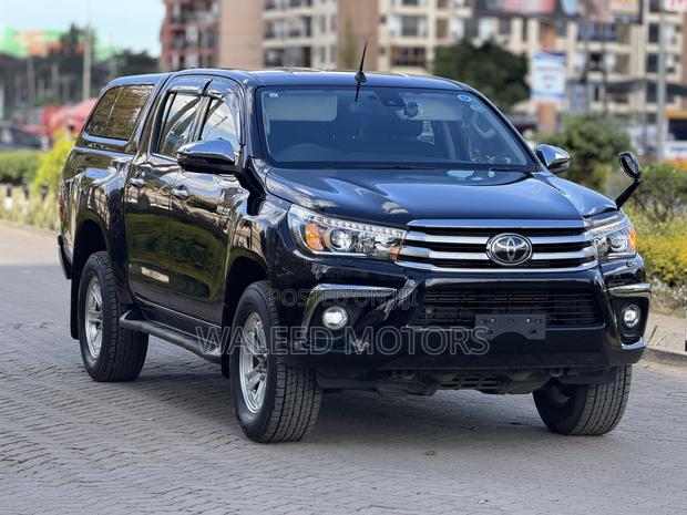 Toyota Hilux 2019 Black