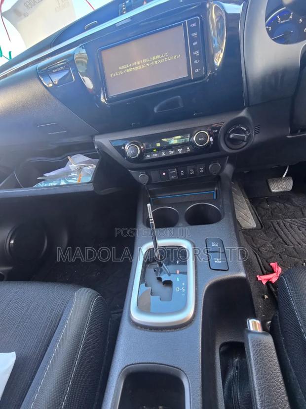 Toyota Hilux Revo Double Cab Deisel 2.8 AWD 2019 Blue