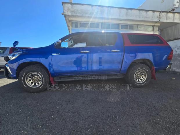 Toyota Hilux Revo Double Cab Deisel 2.8 AWD 2019 Blue