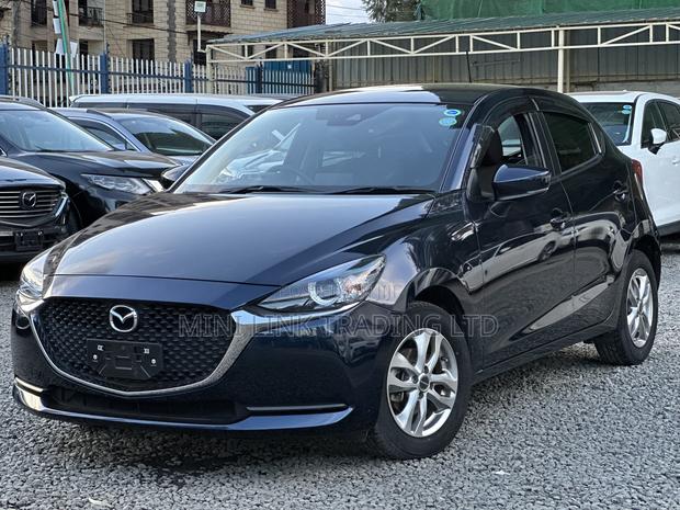 Mazda 2 2021 Blue